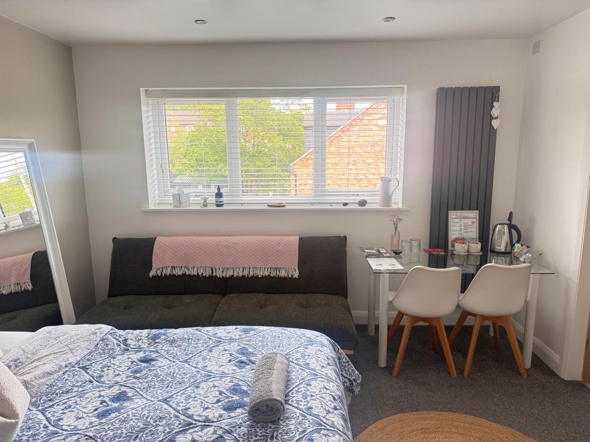 Abbey'S Inn Cheadle  Ngoại thất bức ảnh